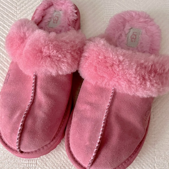 UGG Shoes - Sz 5 Ugg Scuffette II Slippers Carnation Pink Suede